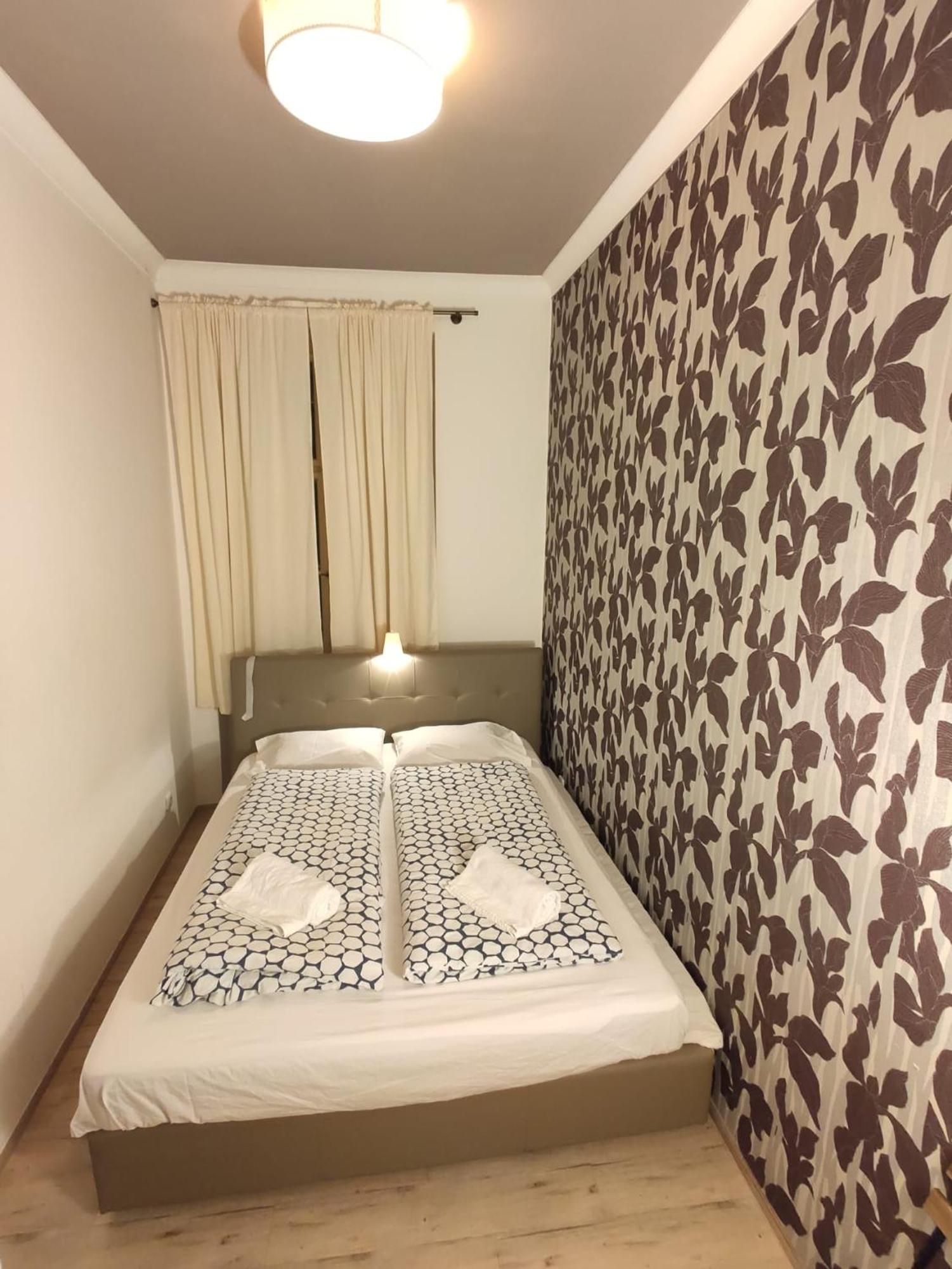 Casa vacanze Cozygem House 2 Mins Walk Charles Bridge